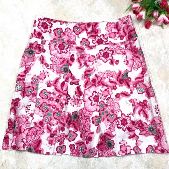 Burberry Dresses & Skirts - BURBERRY Pink Floral Linen Pleated Mini Skirt Sz 6